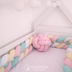 TRANÇA + ALMOFADA NÓ (rosa, amarelo, verde água e branco)