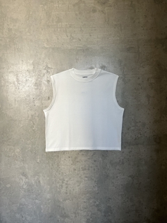 Musculosa boxy - bybambina