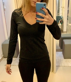 Blusa Básica Microlight Preta