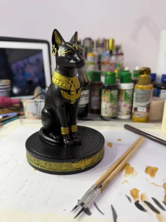 Estátua Gato Egípcio Bastet Decorativa Preto E Ouro Místico na internet
