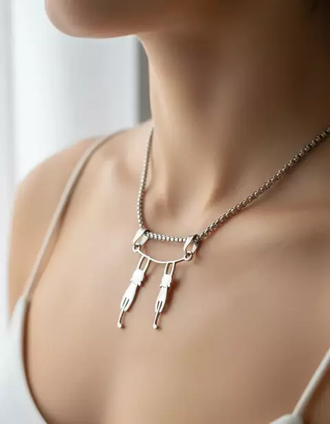 COLLAR DIJE GATOS COLGANDO - comprar online