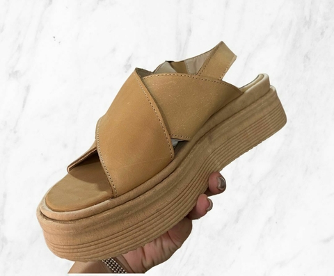 Aurora Cuero cruzadas suela - comprar online