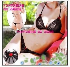 Conjunto de calcinha e sutiã com renda