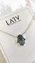 Cadena en Plata Rodinada de 45cm ext.50cm con Dije Mano Rodinada Piedra y Cubic - comprar online