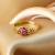 ANILLO FRUTILLA MOÑO - Oro 18 kts