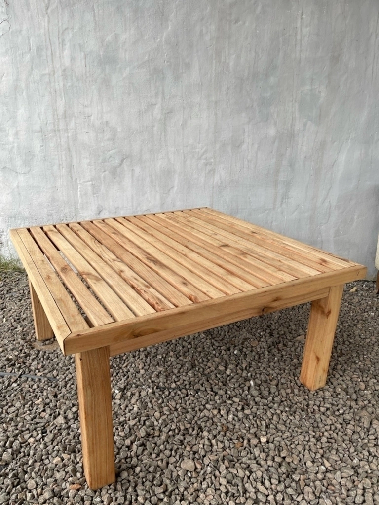 Mesa Baja Jardin Exterior / Interior