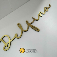 NOMBRES EN MDF CON VINILO DORADO O PLATEADO - tienda online