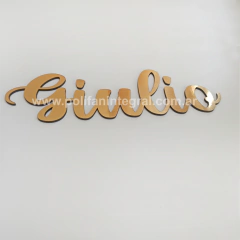 NOMBRES EN MDF CON VINILO DORADO O COLOR en internet