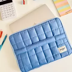Funda Notebook Grande Manija Matelasse en internet