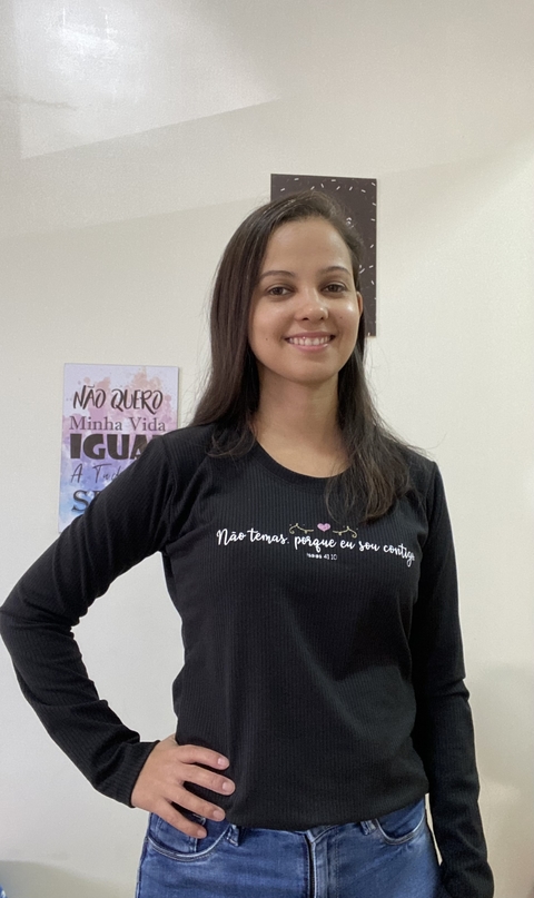Blusa Manga Longa Canelada Preta Não temas porque eu Sou contigo