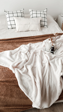 Imagen de MANTA TEDDY BEIGE