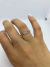 Anillo infinito con piedras de mujer - comprar online