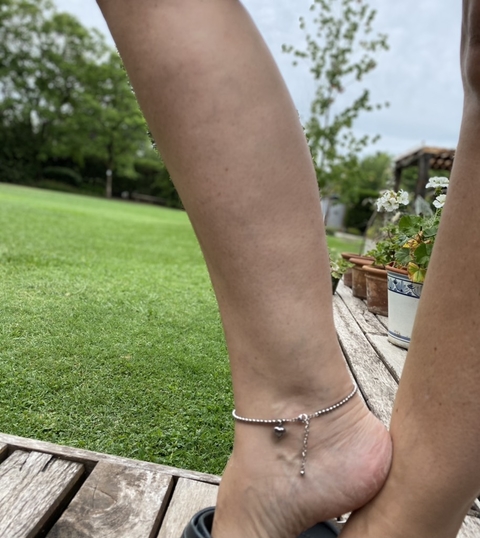 Tobillera para mujer de bolitas acero