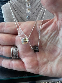 Conjunto de mujer, cadena y dije cubito cristal autentico L en internet