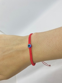 Pulsera ojito roja