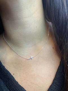 Conjunto cadena y dije de mujer, Cruz en internet