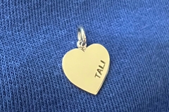 Medalla dije personalizado de mujer, corazon en internet