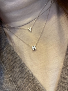 Conjunto cadena con dije inicial mini - comprar online
