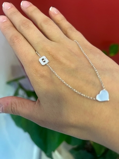 Conjunto cadena y dije de mujer, MUNA en internet
