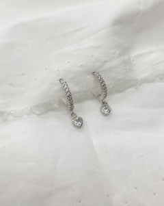 Aros argollita con dije de mujer, Mila Corazon