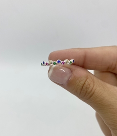 Anillo con piedras de mujer, Colors