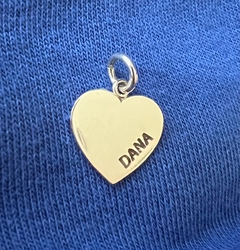 Medalla dije personalizado de mujer, corazon - Joyería LauLec