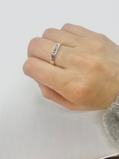 Anillo de mujer personalizado, Person en internet