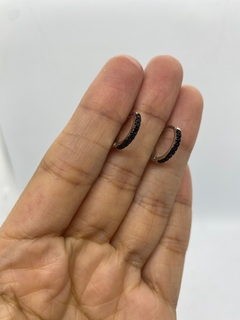 Aros argollita con piedra de mujer, Black - Joyería LauLec