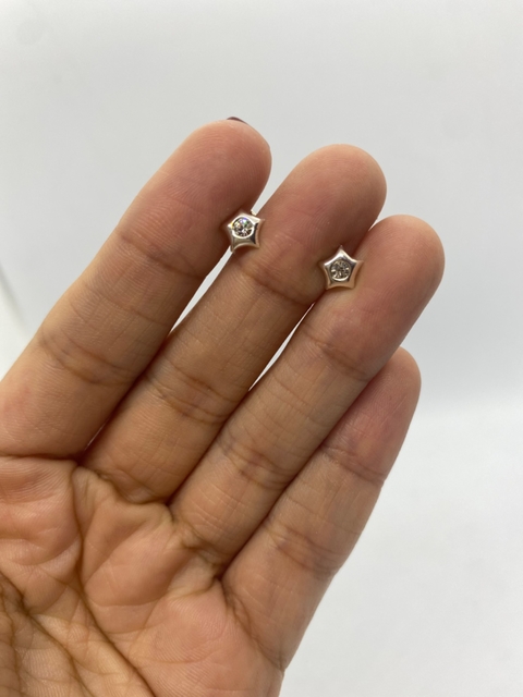 Aro pegadito estrellita c/ piedra - comprar online