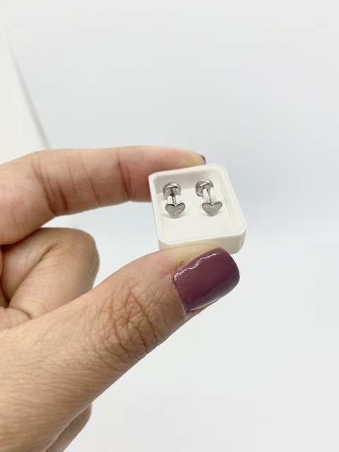 Aro pegadito abridor, corazon chato