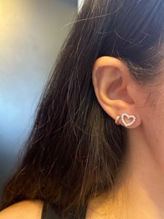 Aros de mujer corazon con piedras love en internet