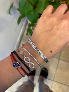 Pulsera de mujer, media esclava en internet