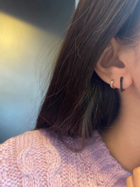 Aros argollita con piedra de mujer, Black - comprar online