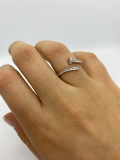 Anillo de mujer con piedras, Clove en internet