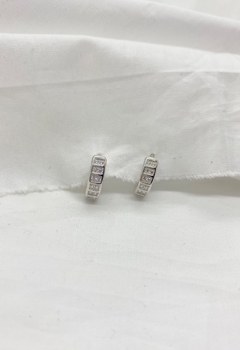 Aros argollita con piedra de mujer, Lissa