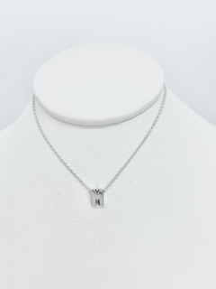 Conjunto cadena con dije inicial mini