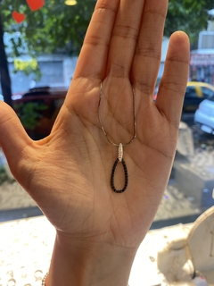 Dije colgante con piedras de mujer, Gota black en internet