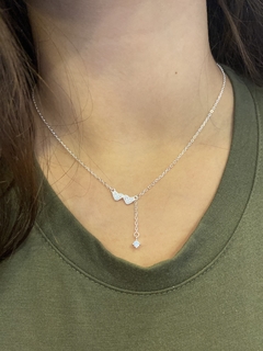 Conjunto de mujer, cadena y dije, Lila en internet