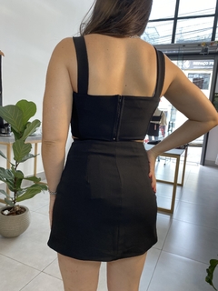 CROOPED ALFAIATARIA PRETO na internet