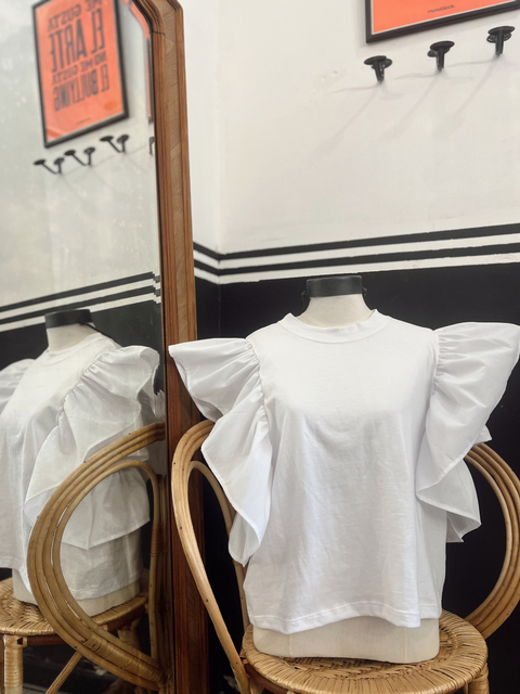 Remera MANGA CORTA súper volado