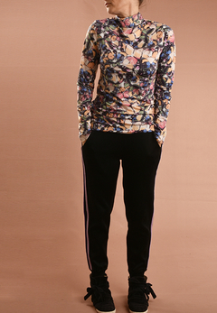 Blusa Gola Alta Borboletas Coloridas - loja online