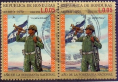 25916      HONDURAS  -   SOBERNIA NACIONAL  -  PAR DE SELOS -  1970