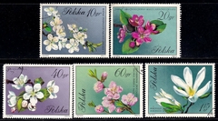 35493 ........ POLONIA - FLORES - 1972 - SERIE USADA