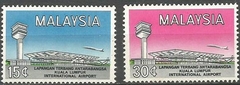 7815 MALAYSIA - LOTE COM 2 SELOS