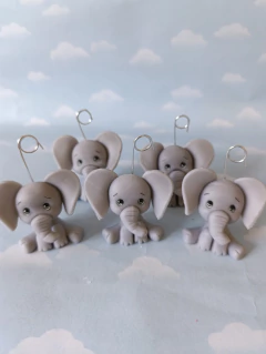Souvenirs 20 Buhos Ositos Jirafas Animalitos Porcelana Fria. - comprar online