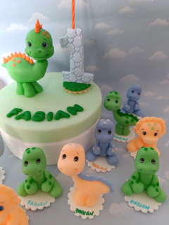 Combo Adorno torta y 10 souvenirs dinosaurios - comprar online