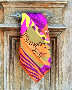 Pañuelo de seda 458