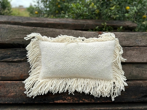 Almohadón rectangular con Flecos