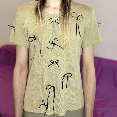 Remera Tejida Moños Negros - comprar online