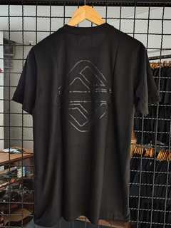 T-Shirt Reef Especial Diamond Preto - comprar online